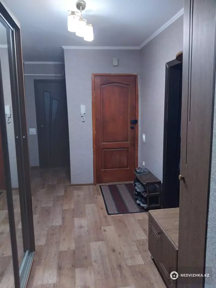 80 м², 4-комнатная квартира, этаж 1 из 5, 80 м², изображение - 1