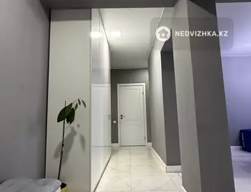 3-комнатная квартира, этаж 8 из 13, 91 м²