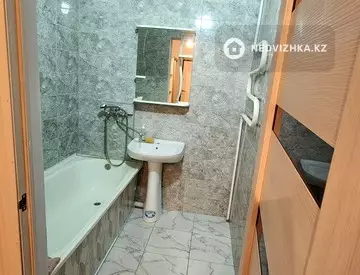 2-комнатная квартира, этаж 4 из 6, 65 м²