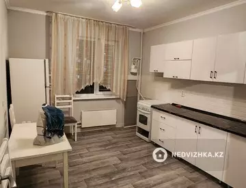 65 м², 2-комнатная квартира, этаж 4 из 6, 65 м², на длительный срок, изображение - 3