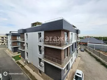 2-комнатная квартира, этаж 3 из 4, 60 м²