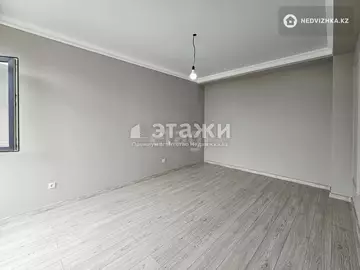 2-комнатная квартира, этаж 3 из 4, 60 м²