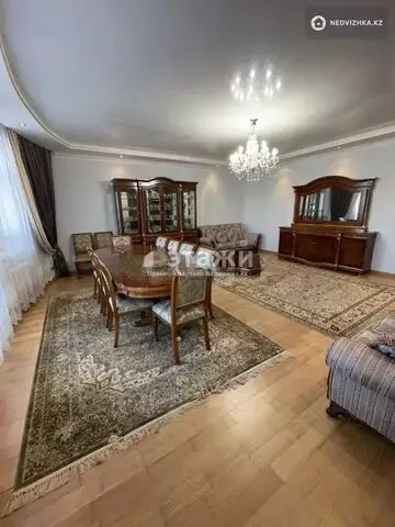 200.3 м², 5-комнатная квартира, этаж 3 из 10, 200 м², изображение - 0