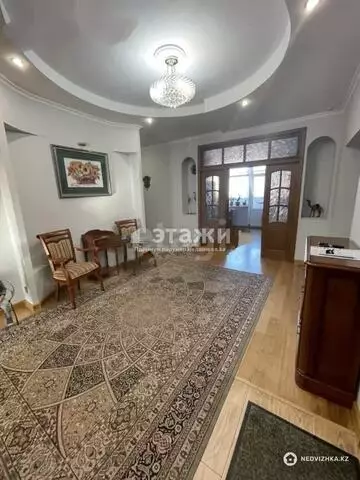 200.3 м², 5-комнатная квартира, этаж 3 из 10, 200 м², изображение - 11