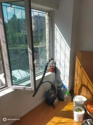 2-комнатная квартира, этаж 1 из 10, 89 м²