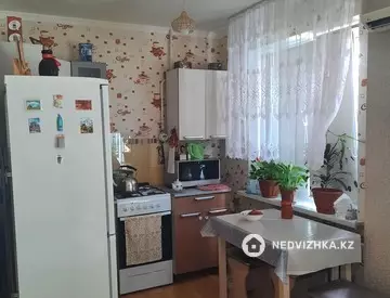 1-комнатная квартира, этаж 3 из 5, 30 м²