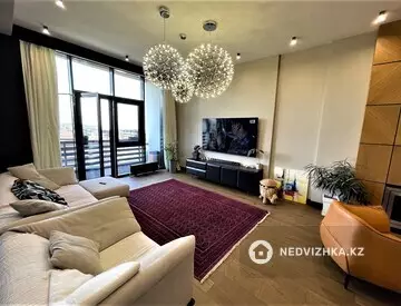 450 м², 6-комнатная квартира, этаж 1 из 3, 450 м², изображение - 1