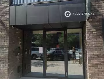 4-комнатная квартира, этаж 1 из 3, 206 м²