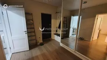 1-комнатная квартира, этаж 4 из 5, 54 м²