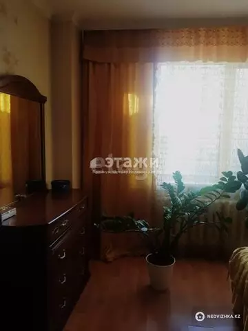 2-комнатная квартира, этаж 3 из 12, 84 м²