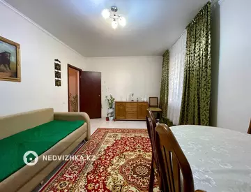 2-комнатная квартира, этаж 1 из 9, 64 м²