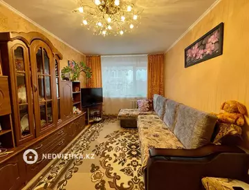 3-комнатная квартира, этаж 4 из 5, 62 м²