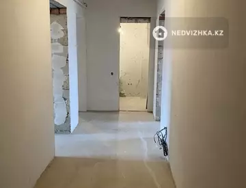 2-комнатная квартира, этаж 3 из 3, 60 м²