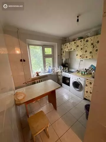 2-комнатная квартира, этаж 2 из 5, 52 м²