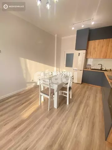 55 м², 2-комнатная квартира, этаж 8 из 10, 55 м², изображение - 4
