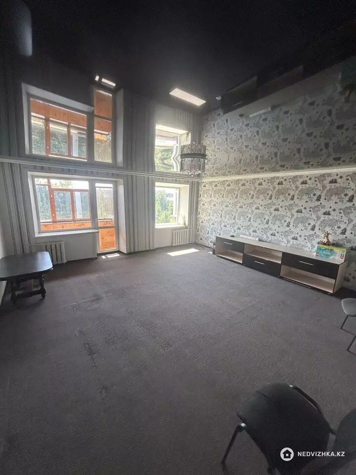 74 м², 3-комнатная квартира, этаж 4 из 5, 74 м², изображение - 1
