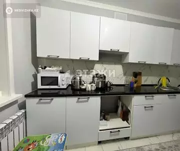 1-комнатная квартира, этаж 2 из 10, 40 м²