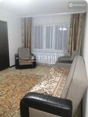 4-комнатная квартира, этаж 4 из 5, 65 м²