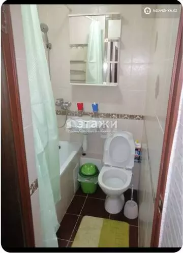 4-комнатная квартира, этаж 4 из 5, 65 м²