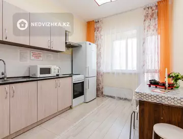 48 м², 1-комнатная квартира, этаж 8 из 12, 48 м², посуточно, изображение - 6