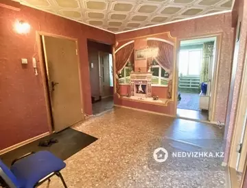 4-комнатная квартира, этаж 5 из 5, 82 м²