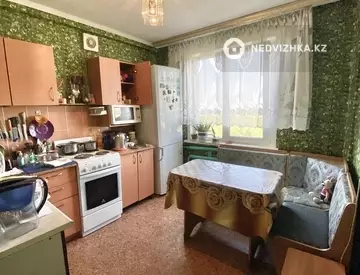 82.4 м², 4-комнатная квартира, этаж 5 из 5, 82 м², изображение - 3