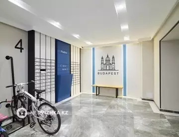 2-комнатная квартира, этаж 12 из 12, 55 м²