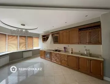 7-комнатная квартира, этаж 14 из 15, 408 м²