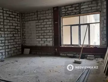 3-комнатная квартира, этаж 4 из 5, 68 м²