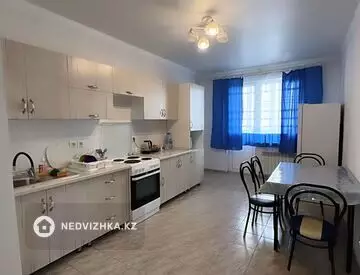 50 м², 1-комнатная квартира, этаж 2 из 12, 50 м², посуточно, изображение - 1