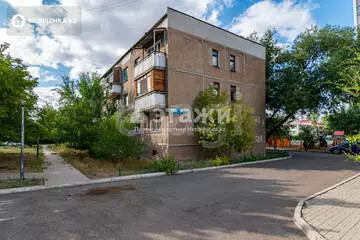 2-комнатная квартира, этаж 2 из 3, 48 м²