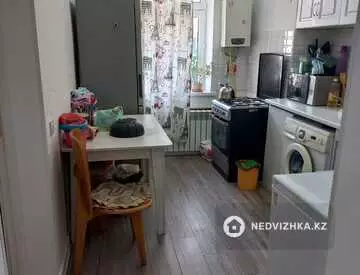 2-комнатная квартира, этаж 3 из 3, 49 м²