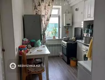 2-комнатная квартира, этаж 3 из 3, 49 м²