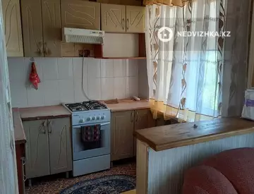 2-комнатная квартира, этаж 4 из 5, 44 м²