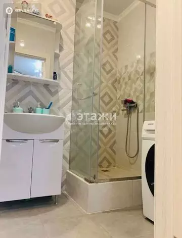 2-комнатная квартира, этаж 3 из 8, 65 м²