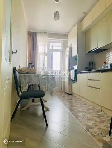 2-комнатная квартира, этаж 3 из 8, 65 м²