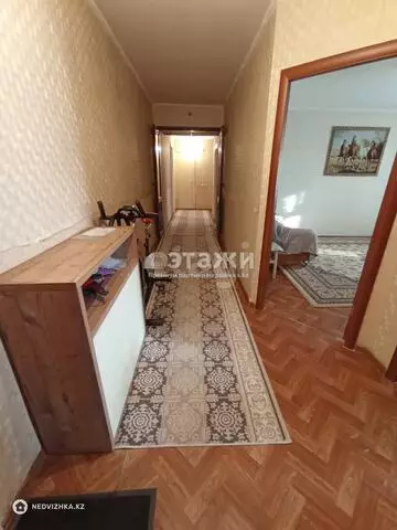 82.4 м², 4-комнатная квартира, этаж 2 из 5, 82 м², изображение - 4