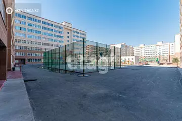 1-комнатная квартира, этаж 1 из 8, 38 м²