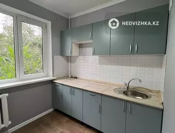 1-комнатная квартира, этаж 2 из 4, 33 м²