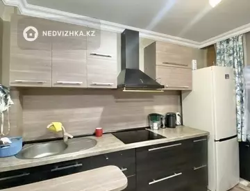 3-комнатная квартира, этаж 5 из 5, 60 м²