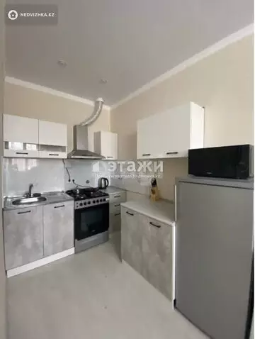 1-комнатная квартира, этаж 3 из 9, 38 м²