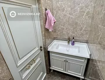 71.7 м², 2-комнатная квартира, этаж 7 из 12, 72 м², изображение - 4