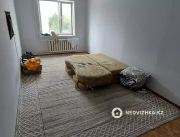 2-комнатная квартира, этаж 3 из 5, 50 м²