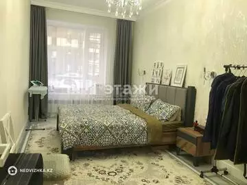 2-комнатная квартира, этаж 1 из 12, 66 м²