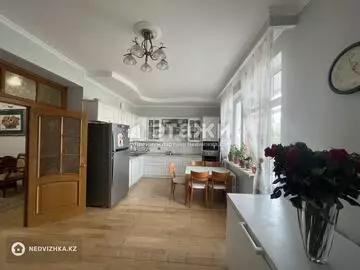 200.3 м², 5-комнатная квартира, этаж 3 из 10, 200 м², изображение - 28