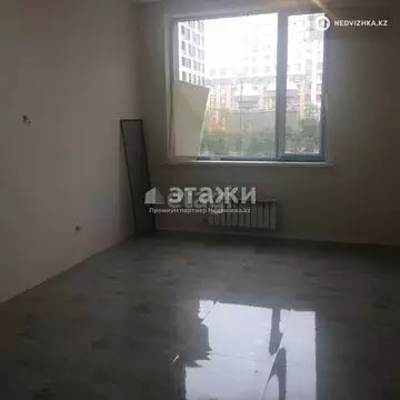 4-комнатная квартира, этаж 2 из 12, 116 м²