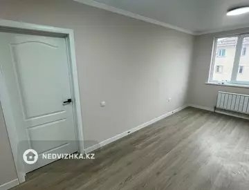 1-комнатная квартира, этаж 3 из 9, 40 м²