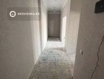 3-комнатная квартира, этаж 1 из 12, 72 м²