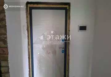 1-комнатная квартира, этаж 9 из 12, 42 м²