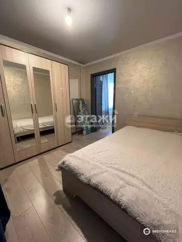 2-комнатная квартира, этаж 2 из 5, 60 м², на длительный срок